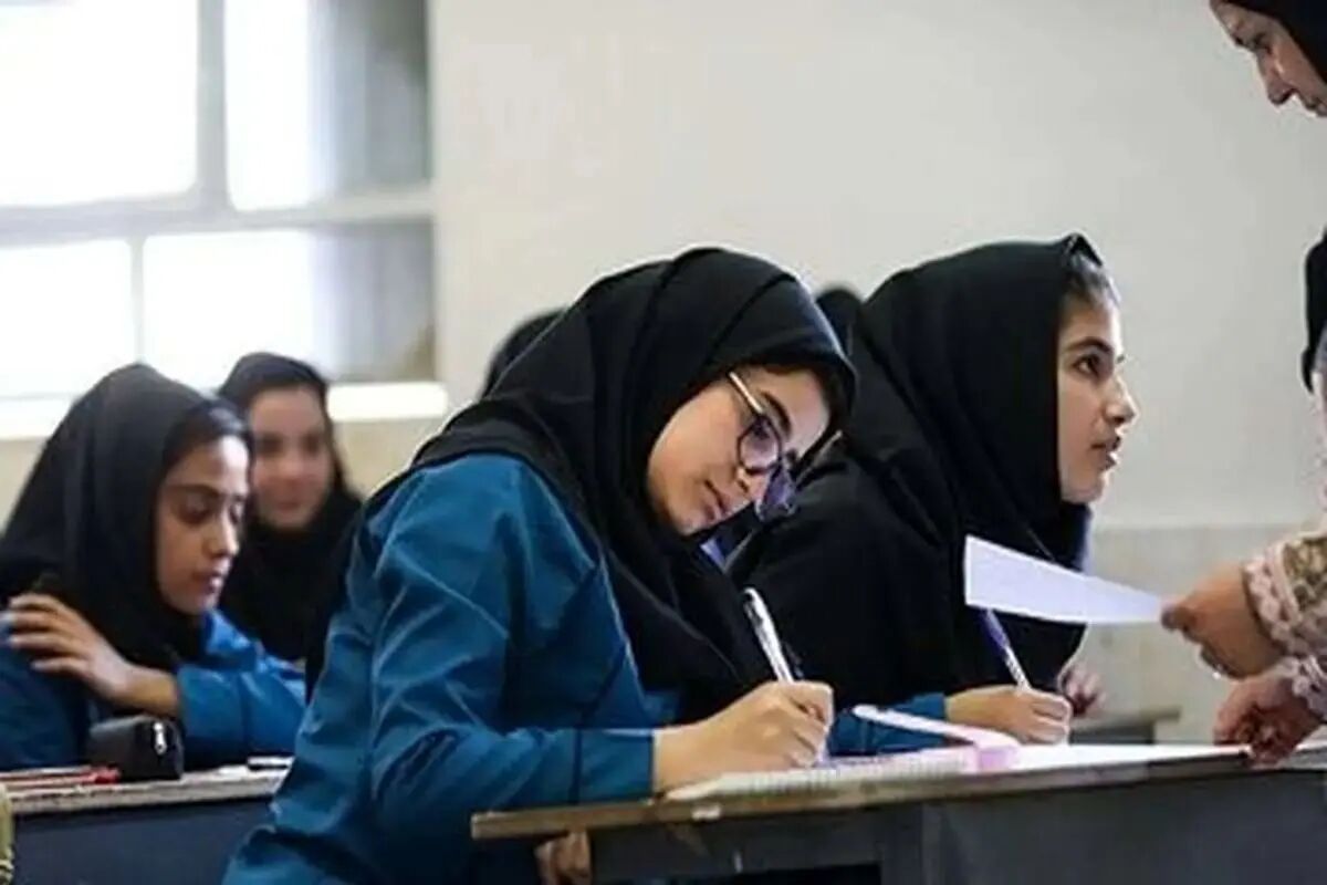 وزارت آموزش و پرورش: ساعت امتحانات نهایی تغییر نمی‌کند