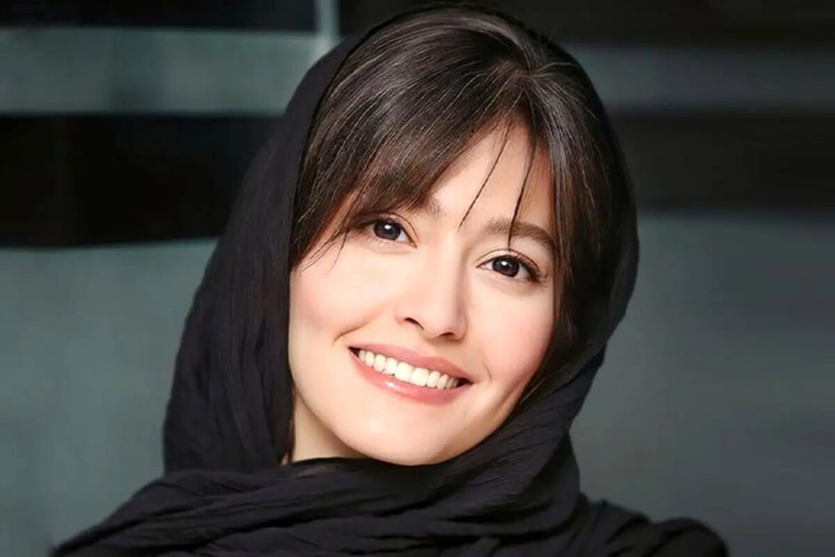 سلفی پردیس احمدیه در ماشین لوکسش