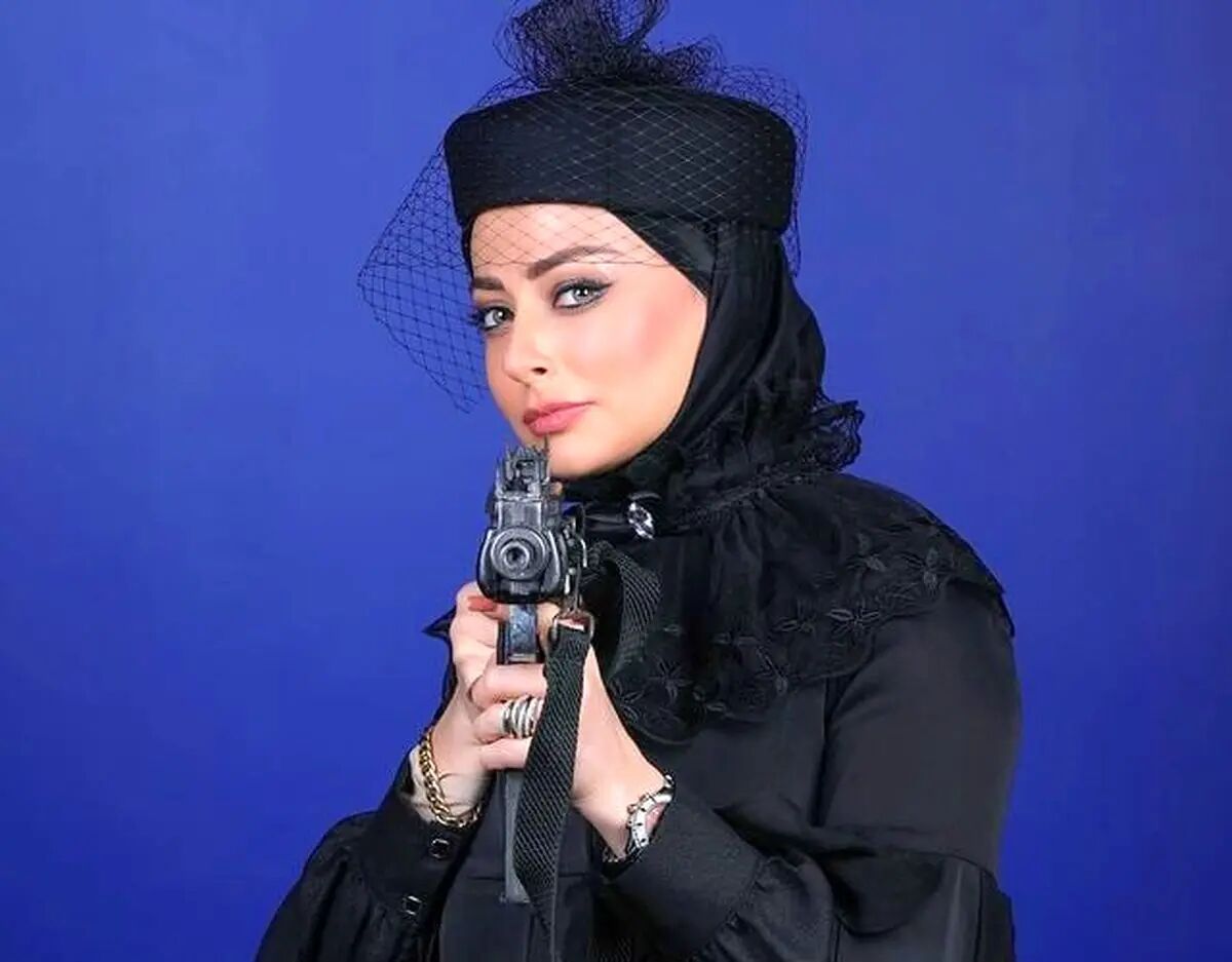 نفیسه روشن وسط اتوبان با سلاح سرد جنجال به‌پا کرد + عکس