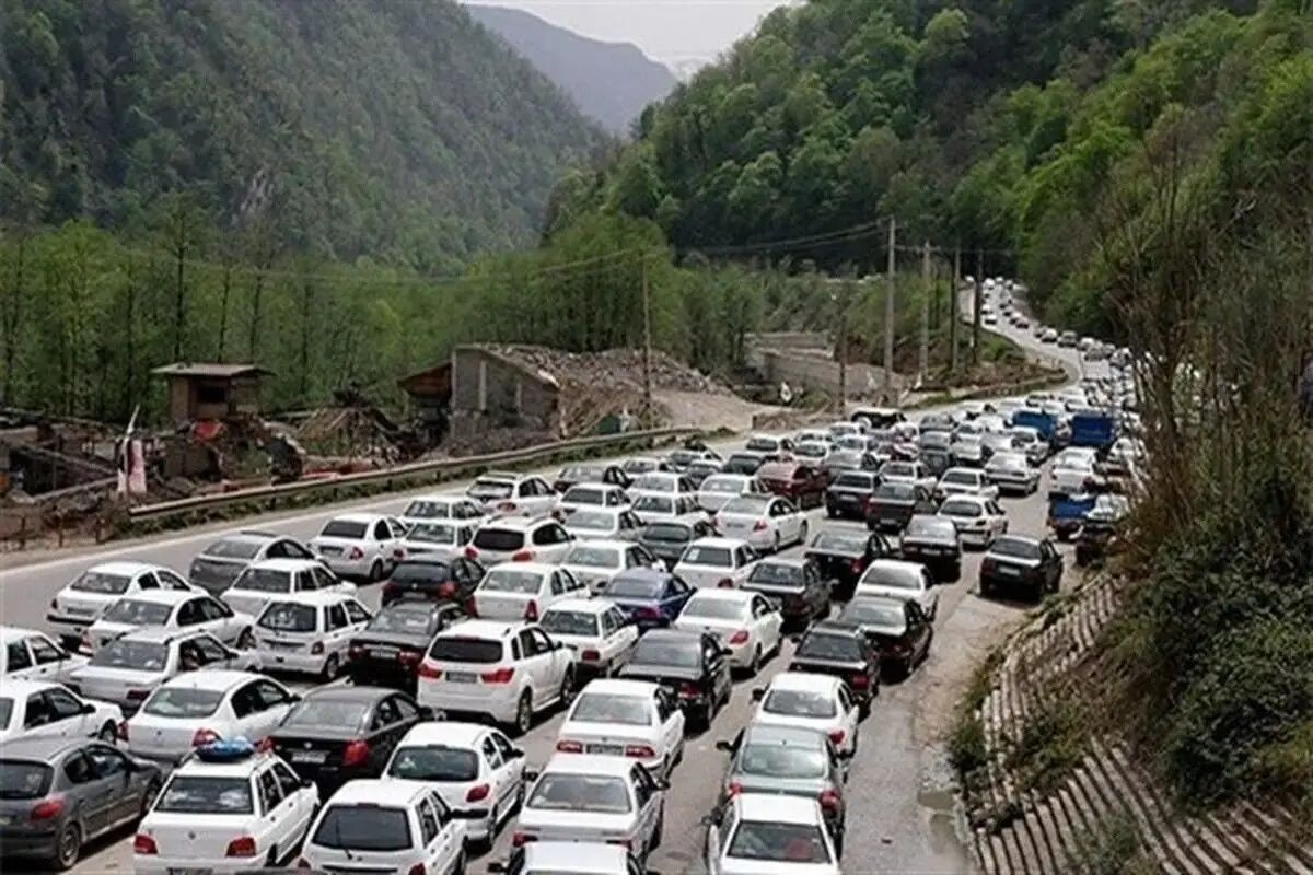 محدودیت‌ ترافیکی در محورهای شمالی به‌دلیل افزایش تقاضای سفر؛ جاده شمال باز است؟