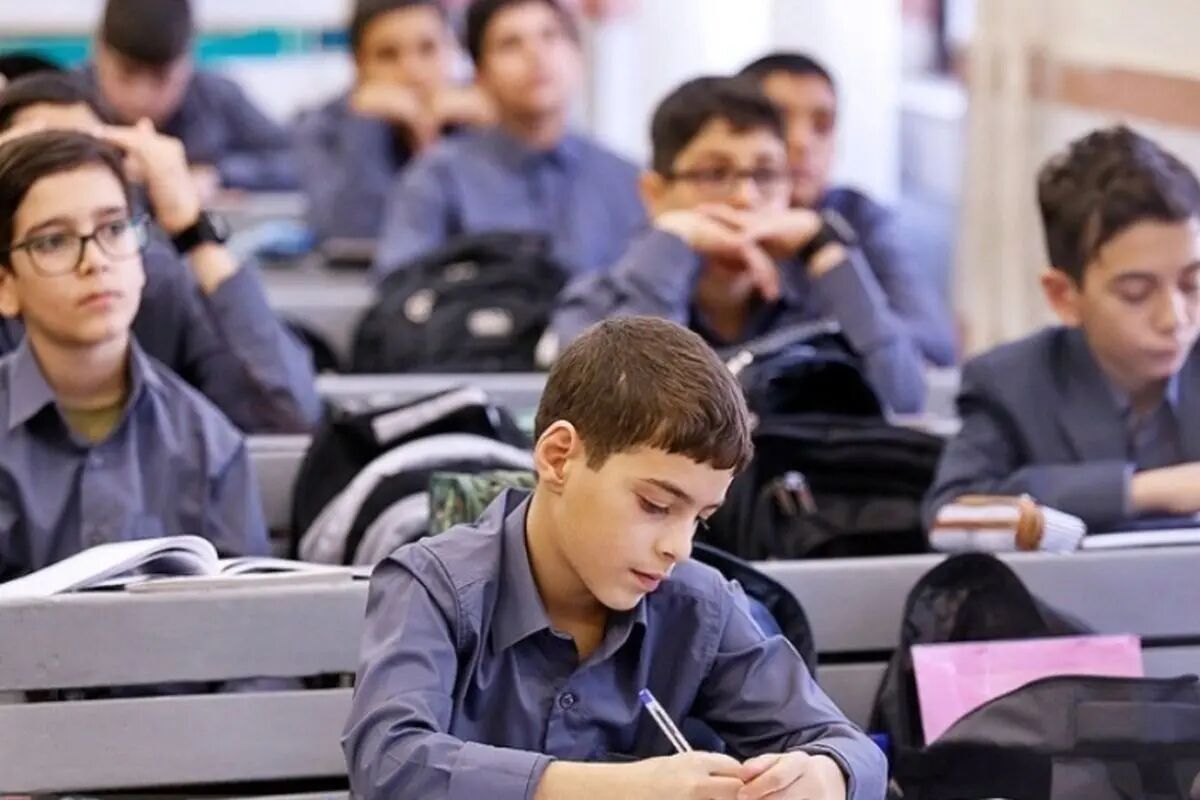 مهلت ثبت‌نام سرویس مدارس در سامانه سپند تا ۱۵ تیر تمدید شد