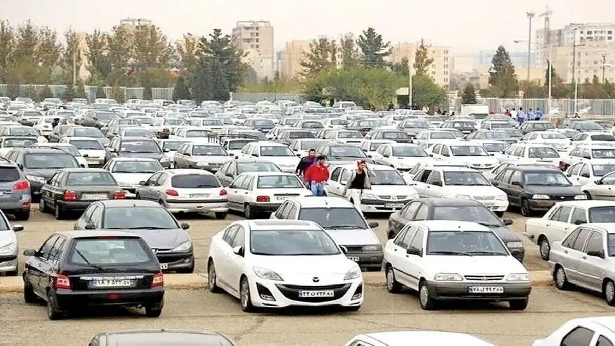 رونق بی‌سابقه بازار خودرو در 18 تیر 1404؛ قیمت‌ها در مسیر صعودی، مشتریان در انتظار