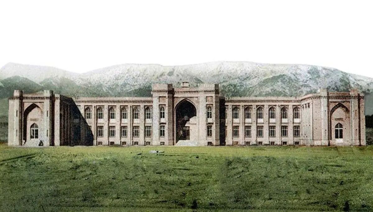 دبیرستان البرز در زمان قاجار