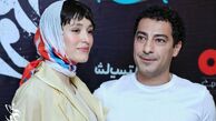 دکوراسیون گرم و شاعرانه خانه نوید محمدزاده و فرشته حسینی؛ اتاق خوابی رو به طلوع صبحگاهی با تابلو هنری دیواری
