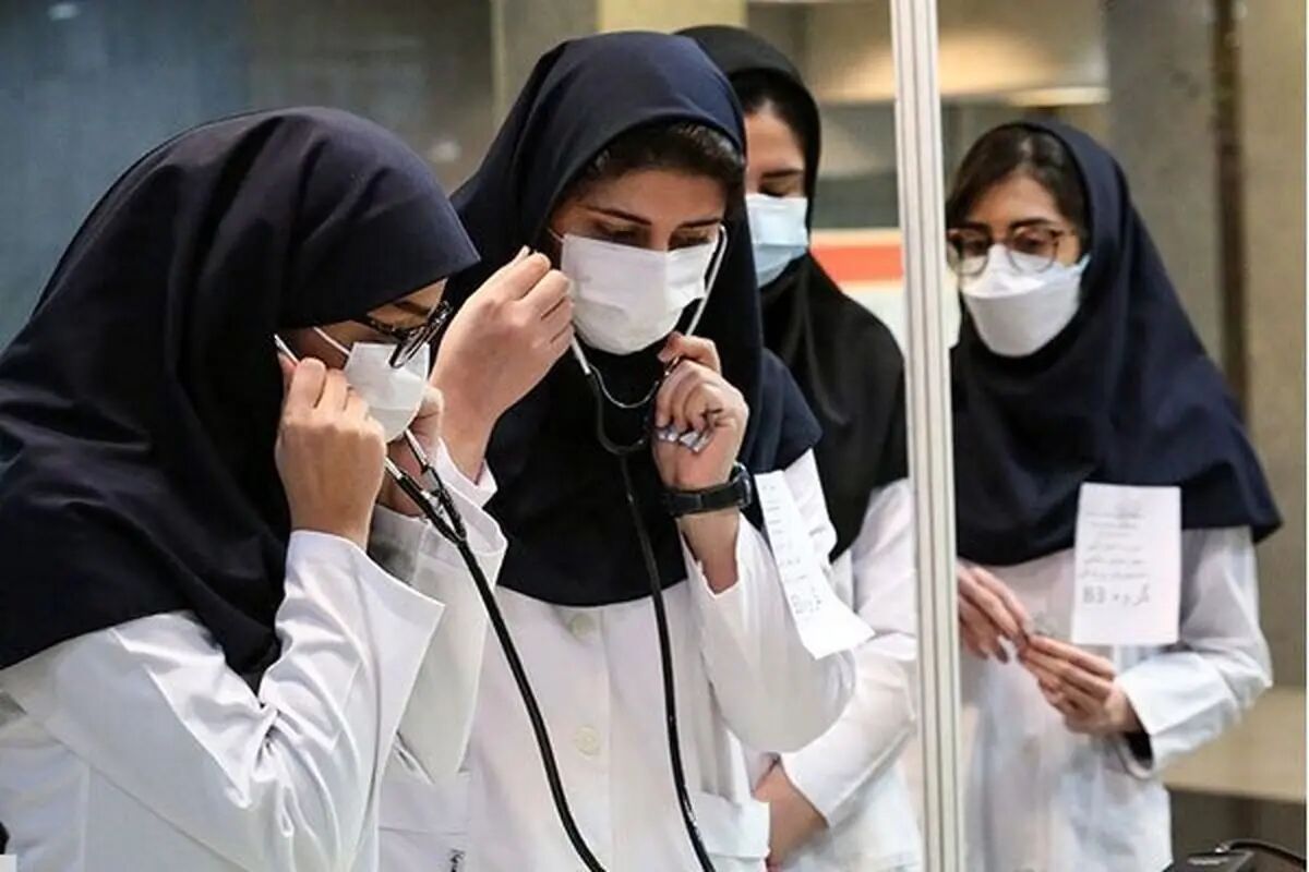 توجیه عجیب وزارت بهداشت برای تغییر ندادن زمان آزمون ارتقای دستیاران پزشکی