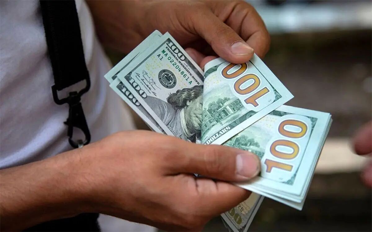 آخرین قیمت دلار امروز 8 مرداد؛ دلار کاهشی شد