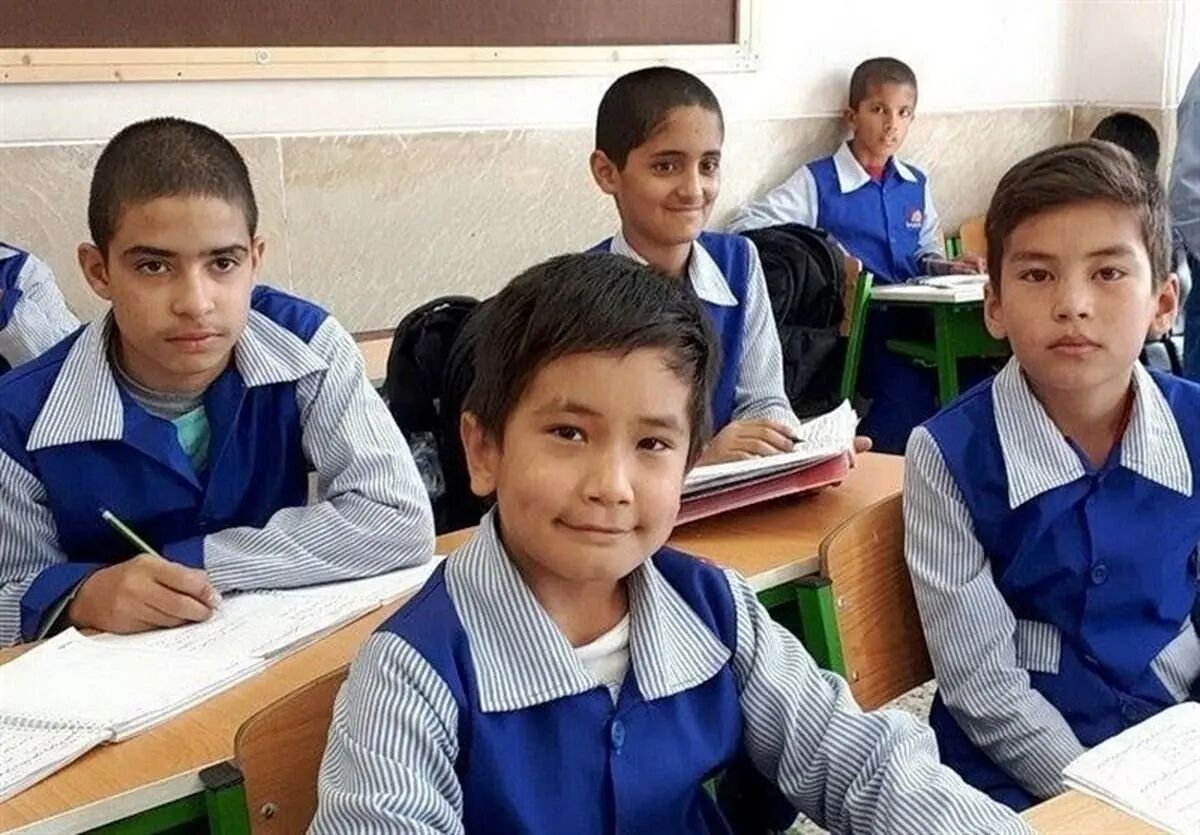 متوقف شدن ثبت‌نام دانش‌آموزان افغانستانی غیر مجاز