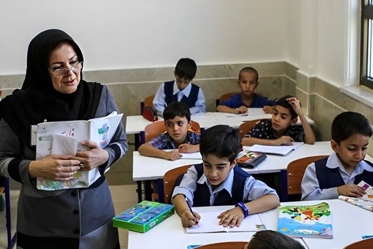 مرحله اول پرداخت وام معلمان و فرهنگیان بازنشسته