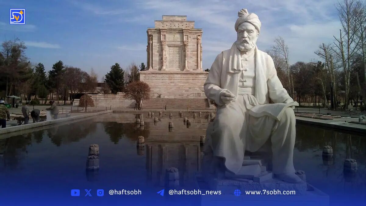 ‌اهانت دختر بلاگر به فردوسی