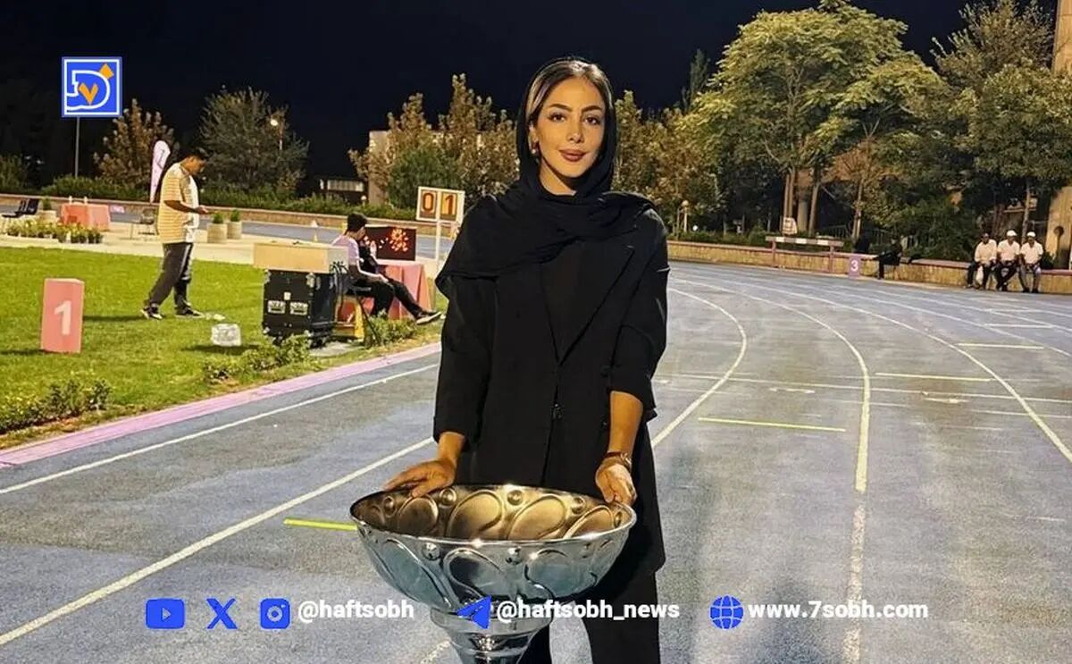 بیوگرافی نیلوفر فشخورانی; نیلوفر فشخورانی پرش با نیزه