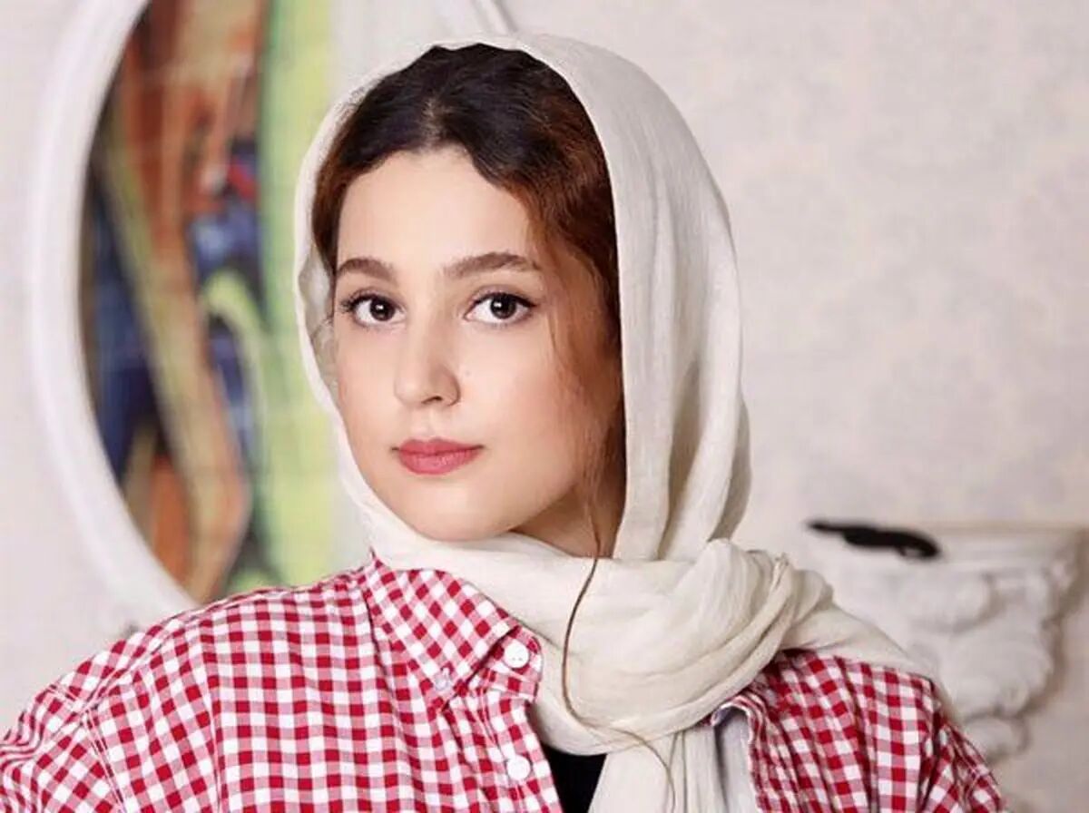 بیوگرافی و عکس های جذاب مهسا هاشمی بازیگر دهه هفتادی