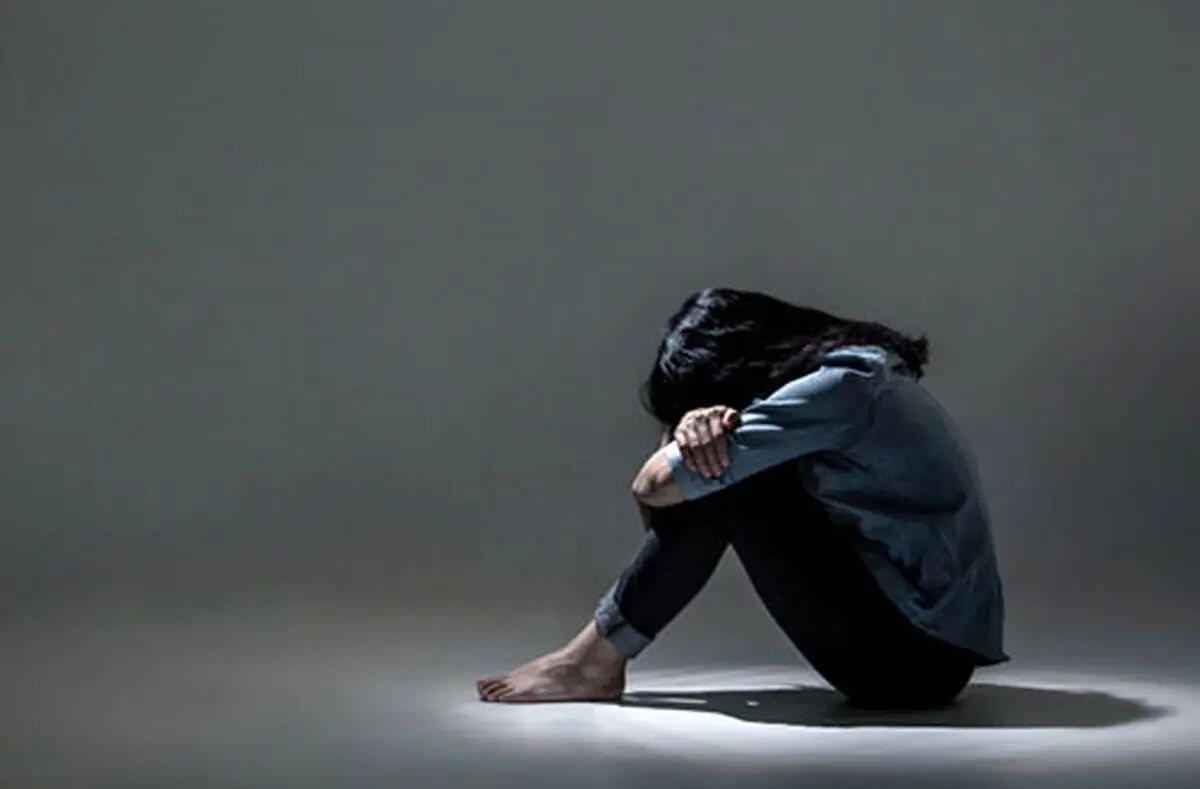 ۸ نشانه کسی که دلتنگ شماست، اما از گفتن واهمه دارد