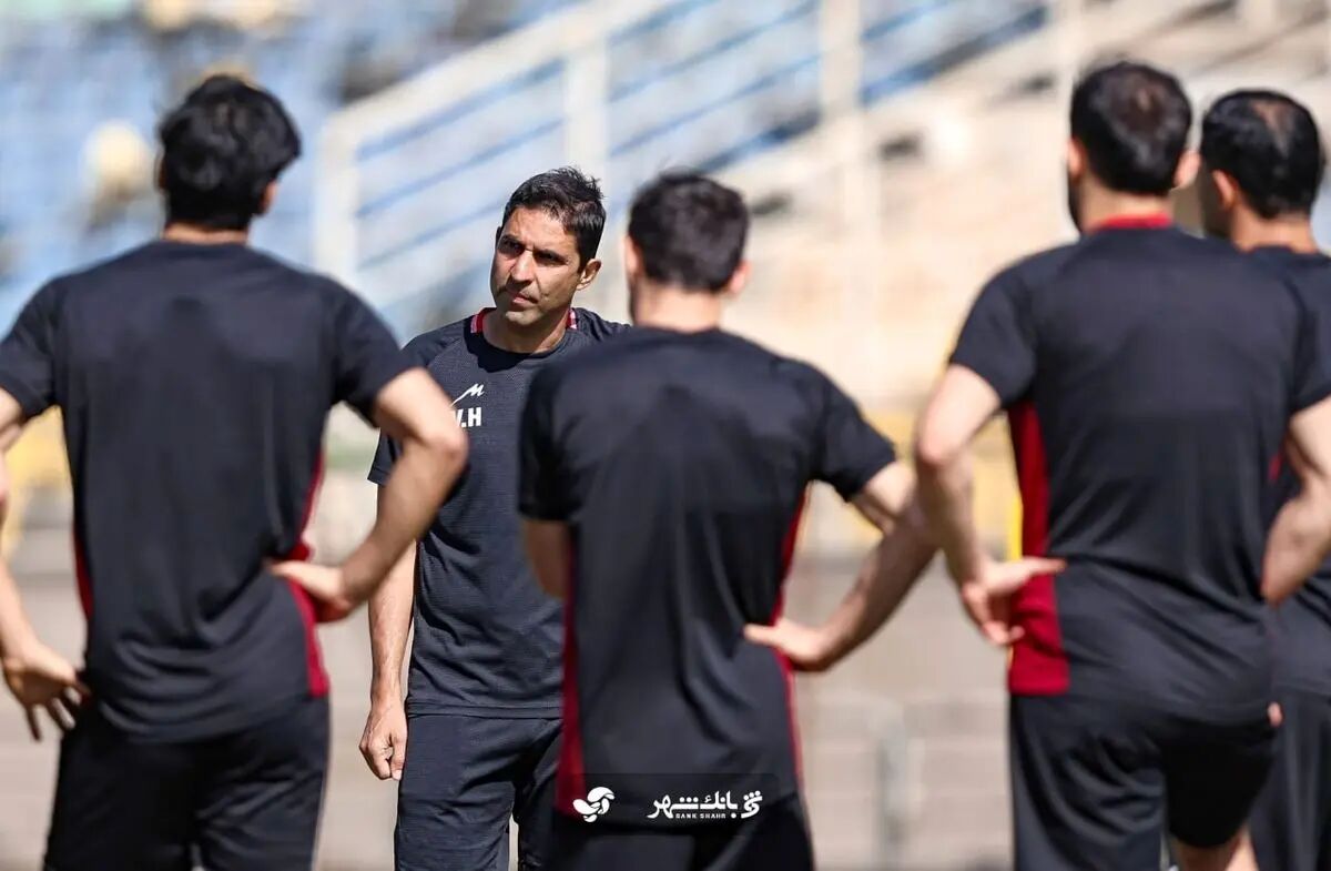 هفته هشتم لیگ برتر فوتبال ایران؛ پرسپولیس-ذوب‌آهن؛ آزمون بقا برای هاشمیان