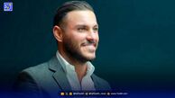 نگاهی  به دکوراسیون خانه خاص و میلیاردی آرمین زارعی؛ از نقاشی رنگارنگ تا کنسول مینیمال و مبلمان لاکچری مدرن