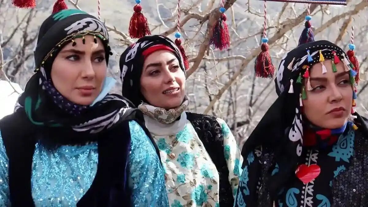 سفر در زمان| مهیار، روژان، مرجان و شیلان سریال نون خ