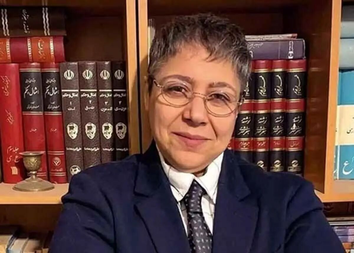 فیلم شوخی‌های بزرگسالانه  مازیار لرستانی دریل به دست با رفیق صمیمی‌اش
