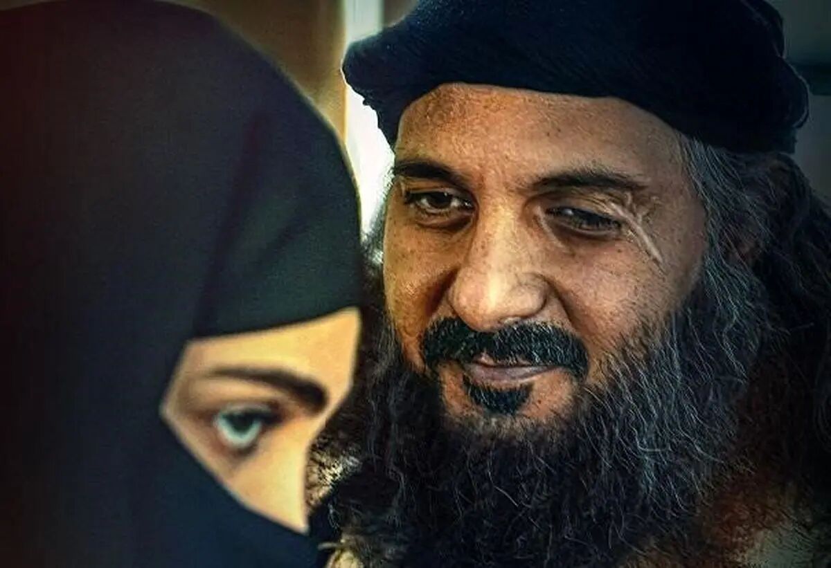 سلفی دونفره امین میری بازیگر نقش ابوخالد در سریال سقوط و الناز شاکردوست