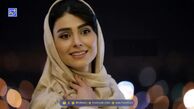 لاله مرزبان و احمد پورخوش، دو بازیگر محبوب و شناخته شده سینما و تلویزیون، در جدیدترین پروژه خود، سریال «آنا»، لحظات جذابی را پشت صحنه سپری کرده‌اند. تصویری که اخیراً از آن‌ها در پشت صحنه این سریال منتشر شده، نشان‌دهنده هم‌دلی و تعامل ویژه میان این دو هنرم