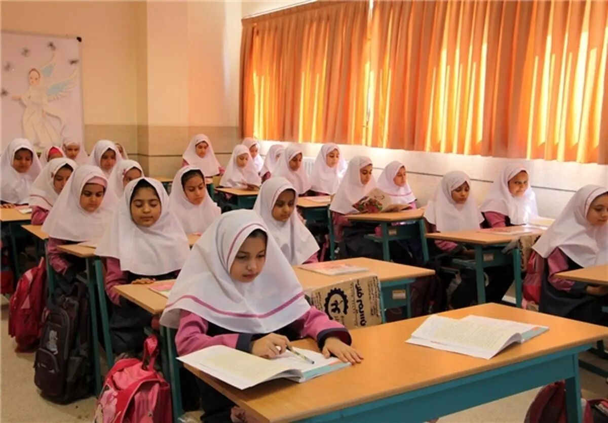 فوری / تعطیلی مدارس شنبه و یکشنبه ۱۵ و ۱۶ آذرماه
