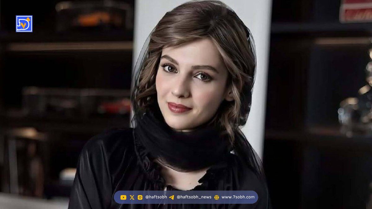 ژست خاص و دیده نشده شیرین سریال تاسیان در خیابان های تهران با استایلی لش و متفاوت