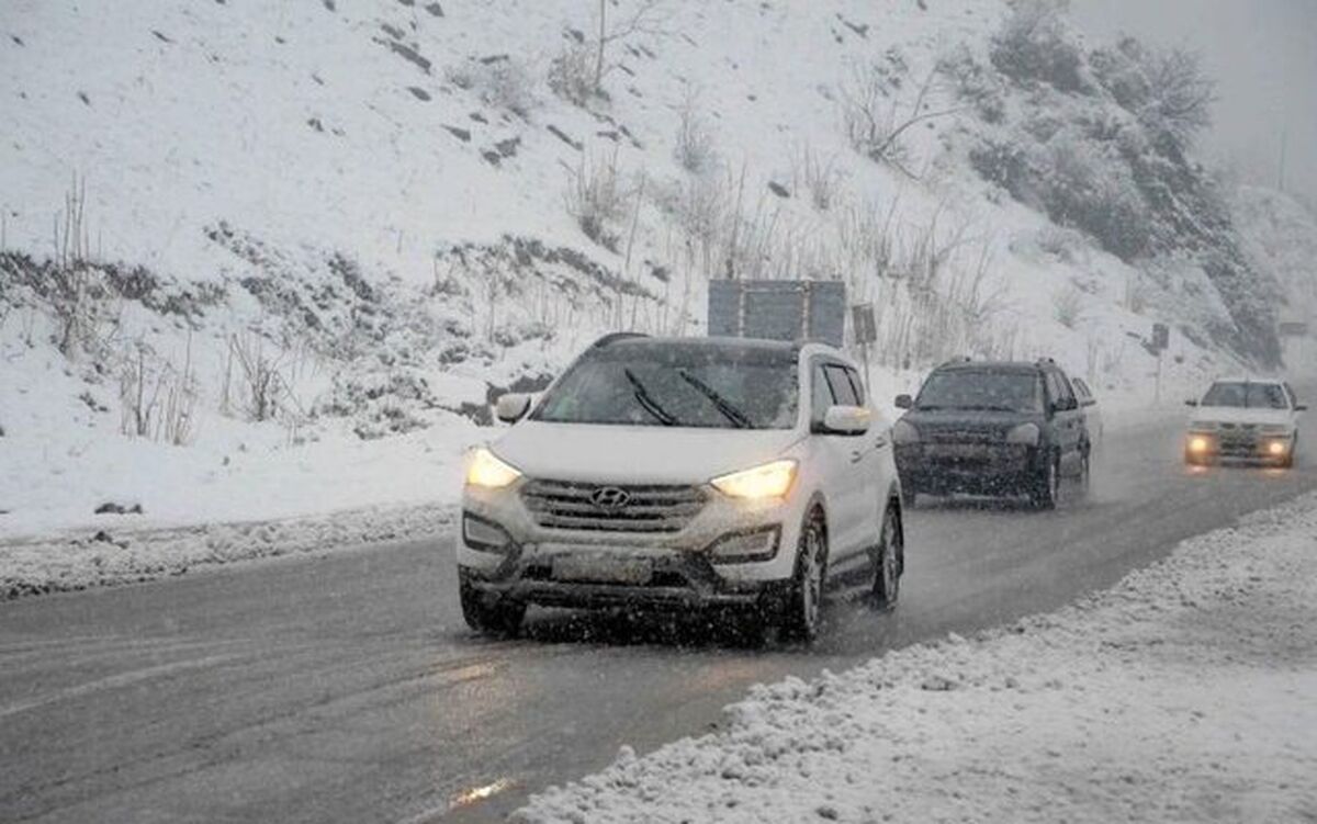 مسدود شدن این مسیرها به دنبال بارش برف / مسافران آخر هفته بخوانند