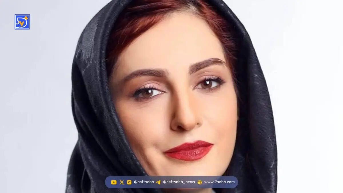 چیدمان منزل شقایق دهقان با تم ایرانی و کلاسیک / ساعت قدیمی که آدم رو می‌بره به دهه 60