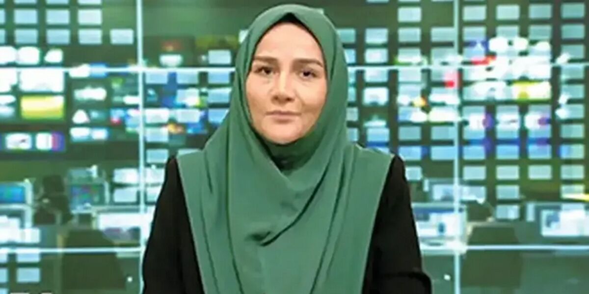 فوری /  برکناری مجری زن صدا و سیما بعد از آواز خواندن
