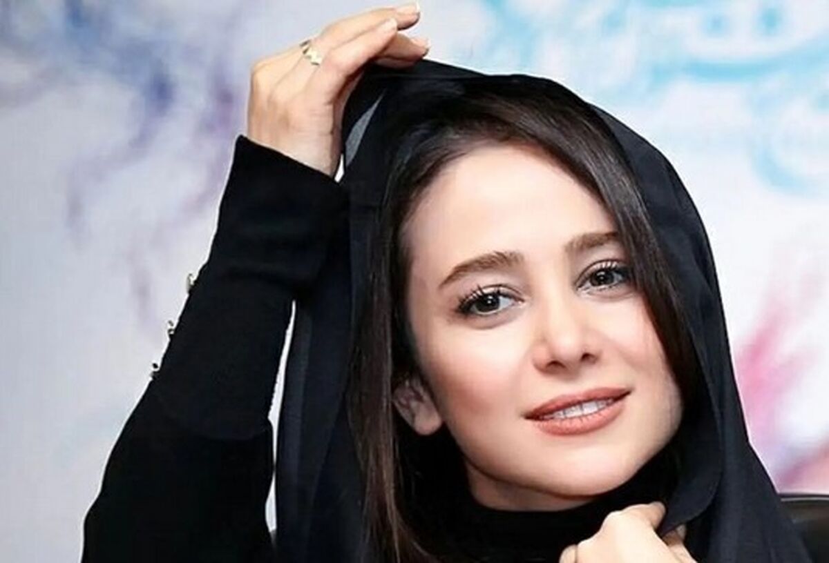 بوسه پرمهر الناز حبیبی به روی حیوان خانگی غول پیکرش