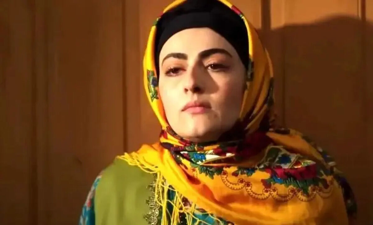 چهرۀ باحجاب «انیس» سریال سوجان با چادر در مسجد