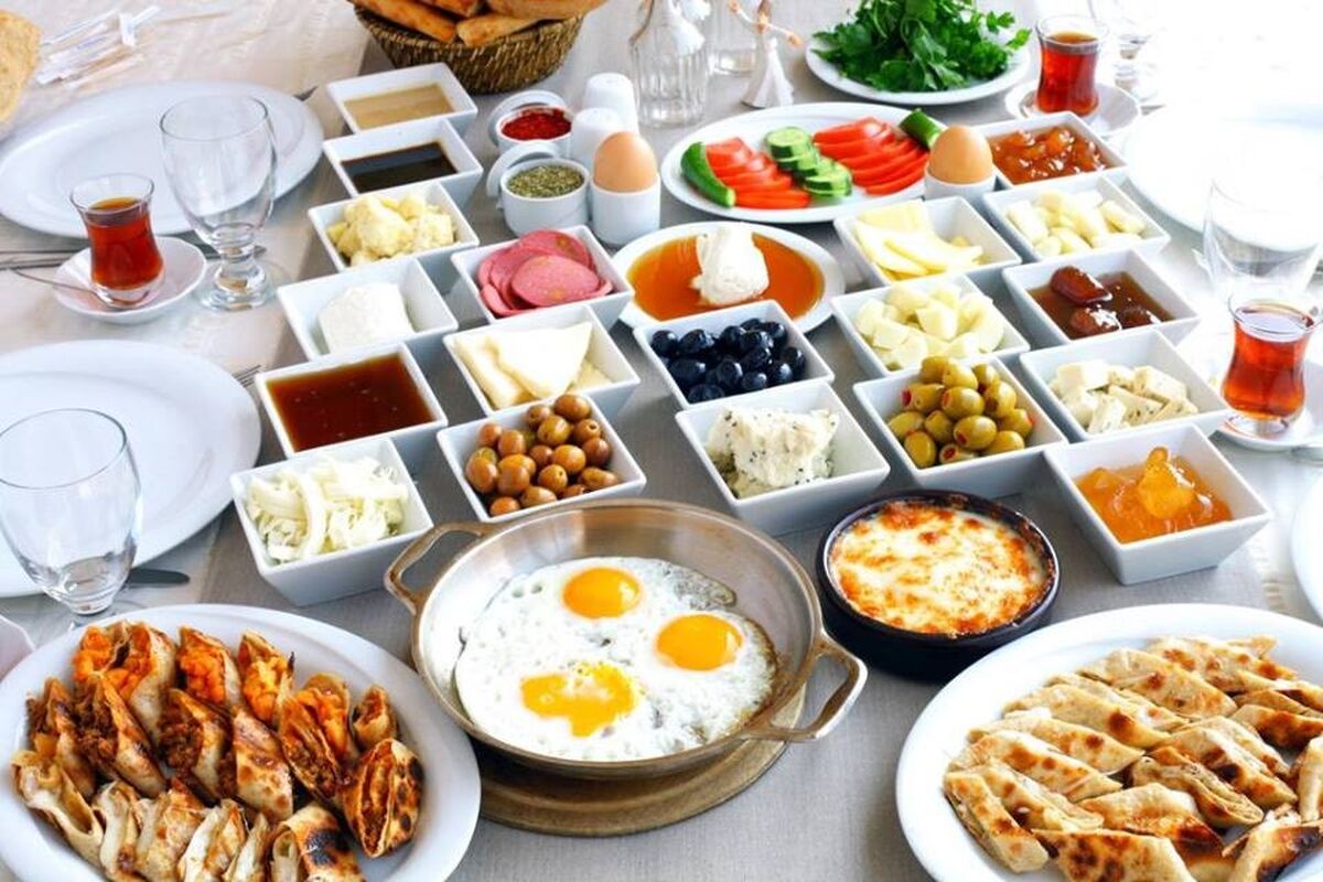 بهترین توصیه‌های تغذیه‌ای برای افطار و شام در ماه مبارک رمضان