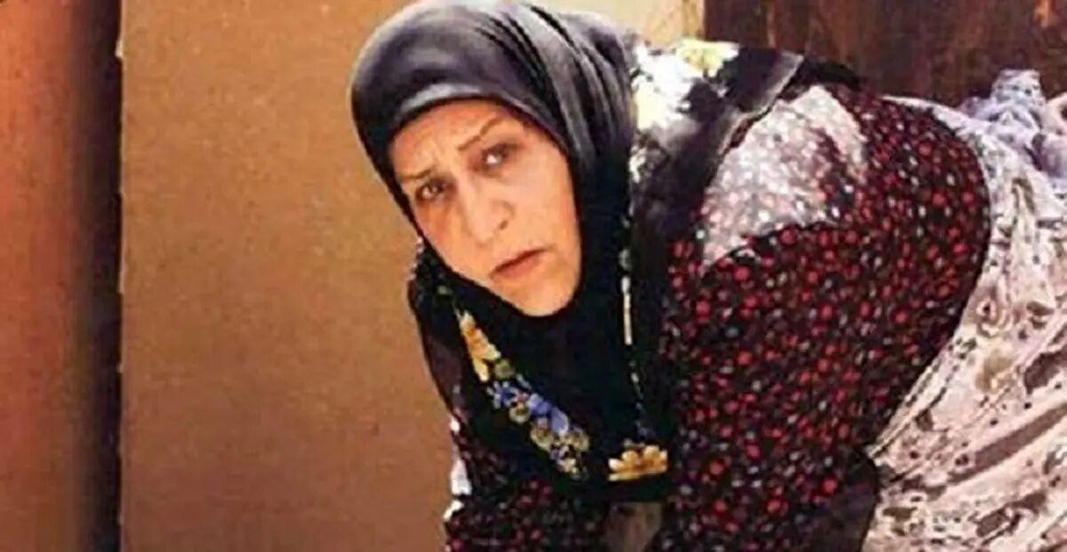 استایل مدرن شهربانو موسوی در ۶۵ سالگی/ نگاهی به موهای بلوند بی‌بی متهم گریخت