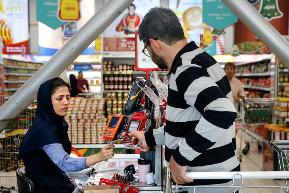 فعالیت تامین‌کنندگان کالاهای اساسی/ تلاش شبانه روزی برای آرامش بازار