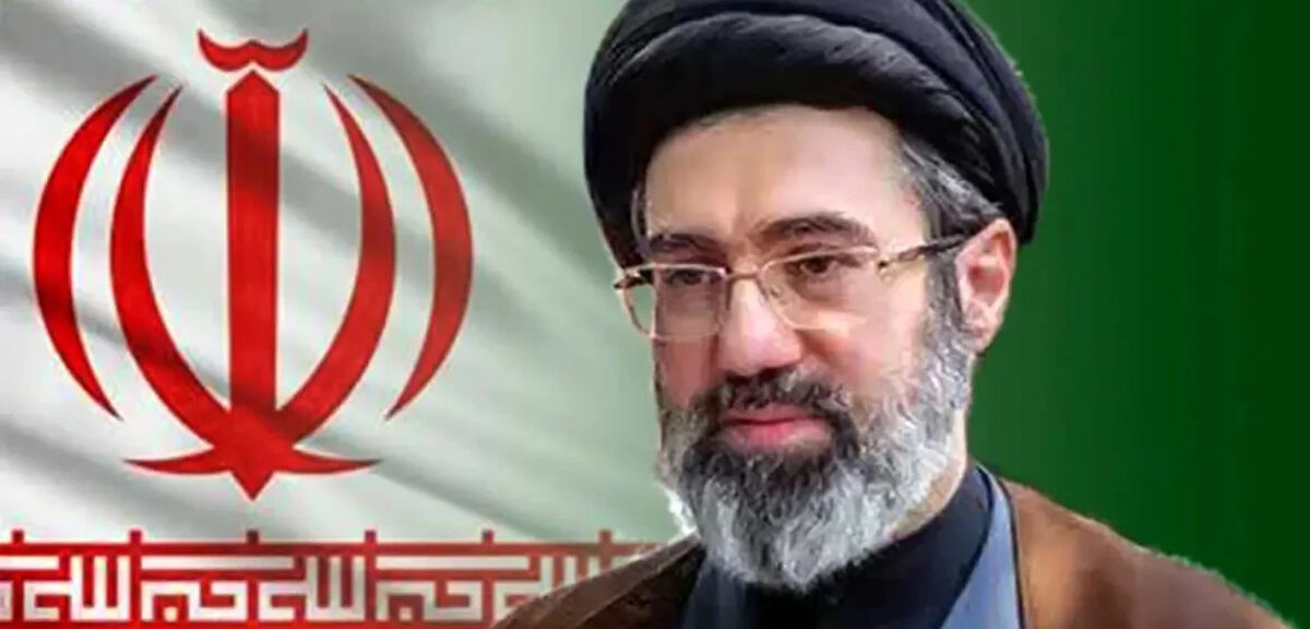 سفر در زمان؛ عکس های آیت الله مجتبی خامنه ای همراه 3 برادرش در یک مراسم