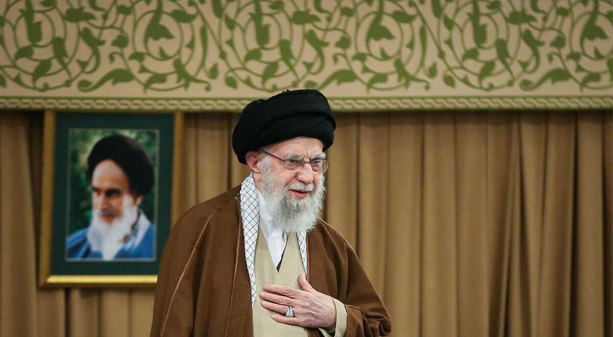 تصویری که برای اولین بار از شهید آیت‌الله خامنه‌ای منتشر شد