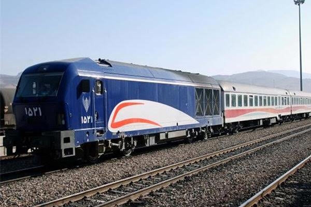 پیش‌فروش بلیت قطارهای فوق‌العاده در مسیرهای پرتردد