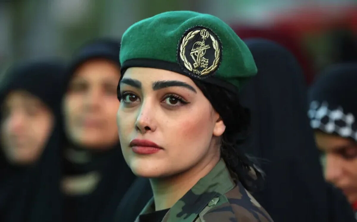 عکس های دختران جان‌فدای ایران در راهپیمایی