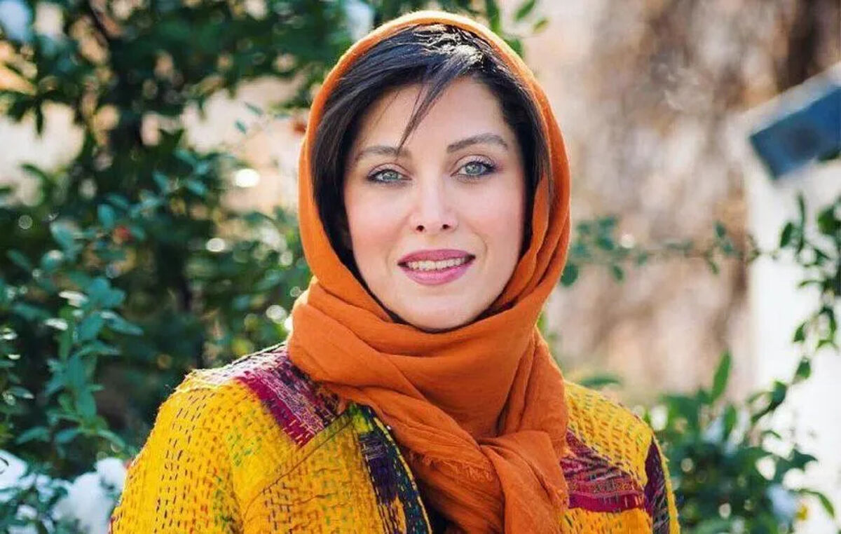 موهای قرمز مهتاب کرامتی، بازیگر سریال «گل‌سنگ»، سوژه شد+ عکس