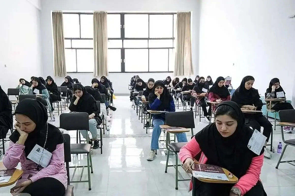به ترم تحصیلی دانشجویان یک ماه اضافه شد + امتحانات پایان ترم قطعا حضوری برگزار می‌شود