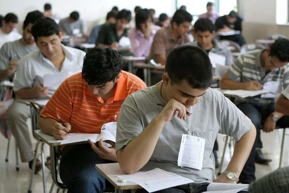 مهم: نحوه برگزاری امتحانات دانش آموزان در پایه‌های مختلف اعلام شد/ حضوری یا مجازی؟