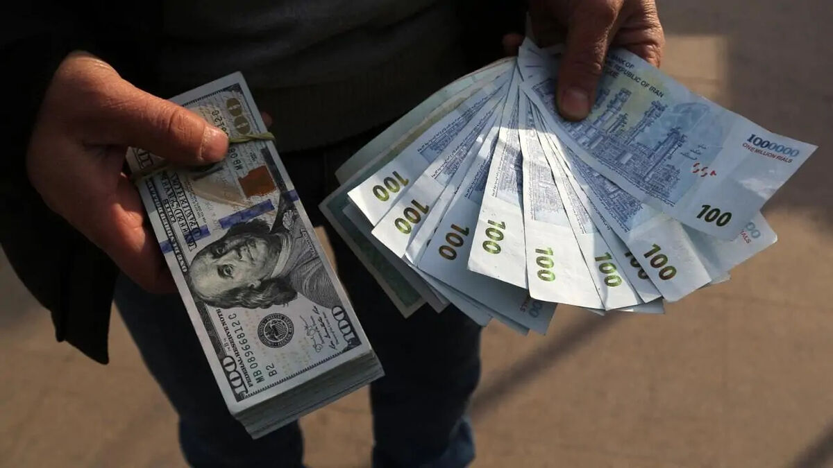 پیش بینی قیمت دلار فردا دوشنبه ۴ خرداد ۱۴۰۵ / دلار با خبر مذاکرات ایران و آمریکا ارزان می‌شود؟