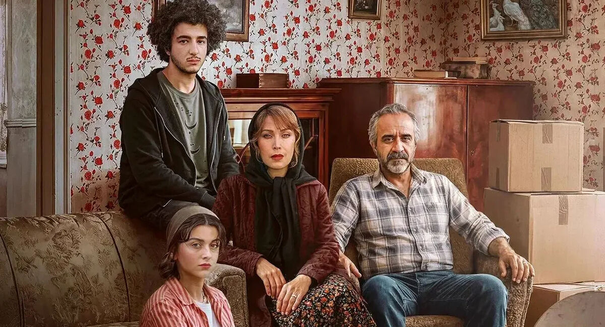 معرفی و بیوگرافی بازیگران سریال گل سنگ