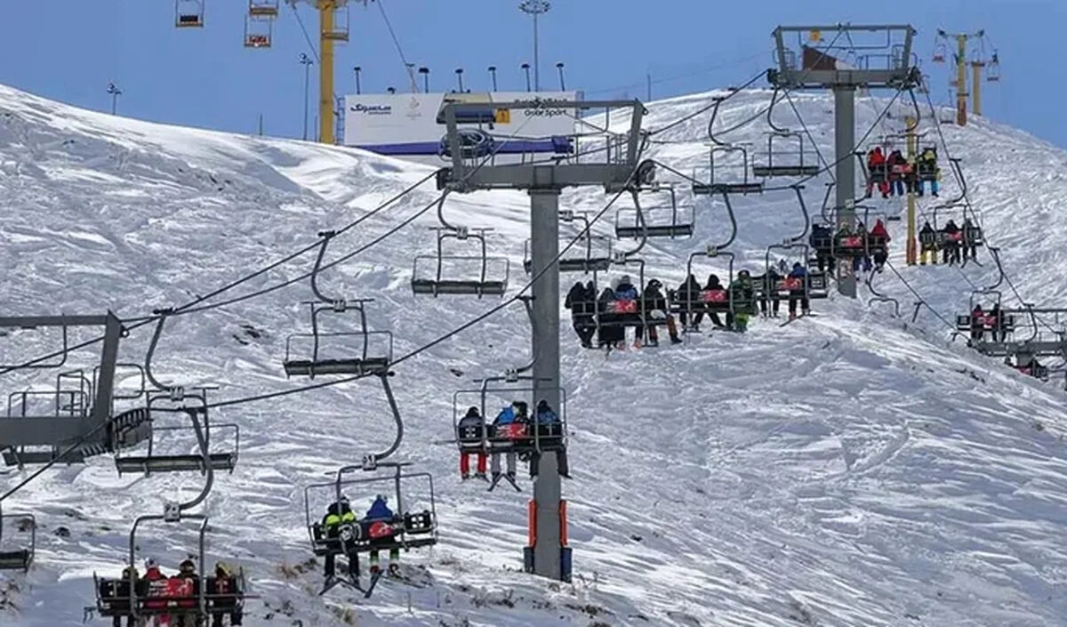 سفر در زمان؛ دو زن اسکی باز در پیست های اسکی تهران
