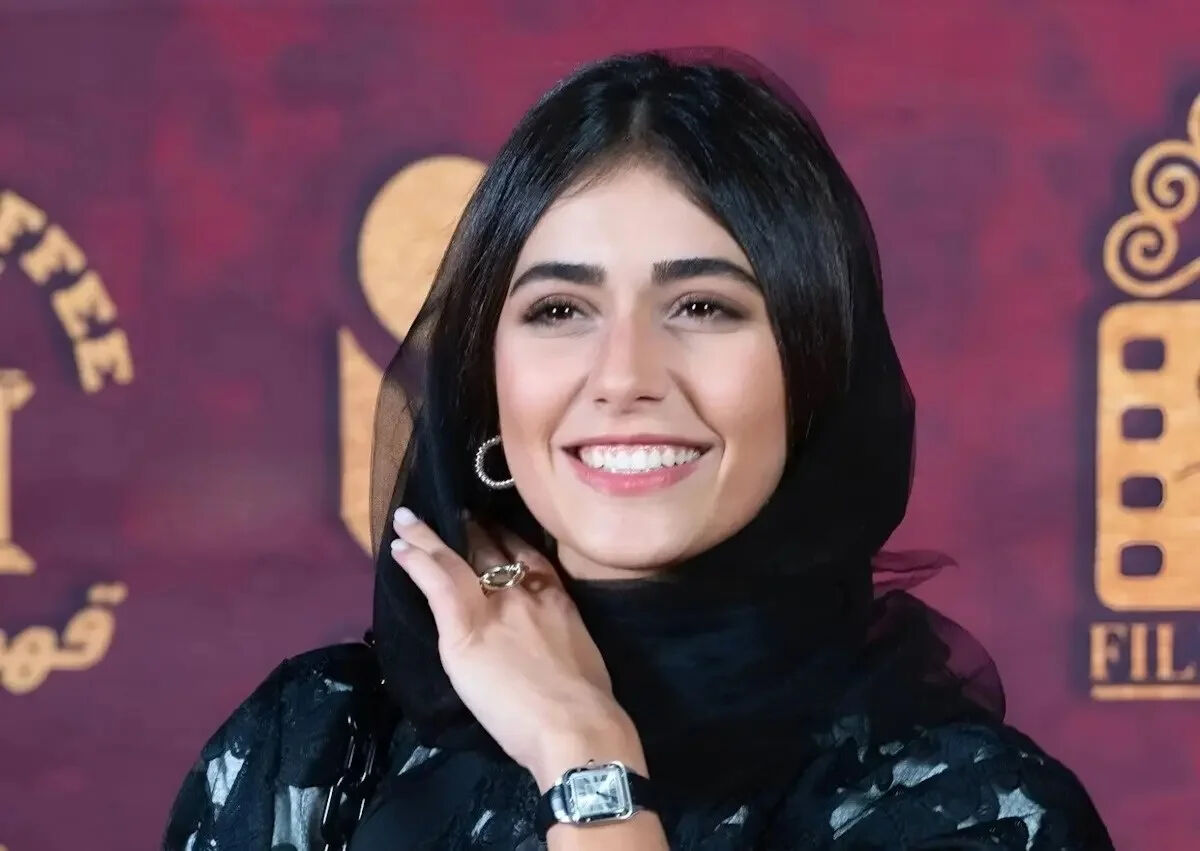 بیوگرافی نیک‌ آفرید سماواتی معشوقه هادی حجازی‌فر در «کلاغ»+ عکس های شخصی