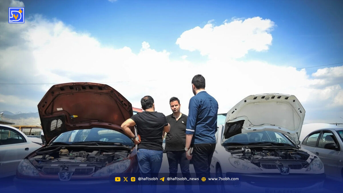خودروها فروش نمی‌روند اما گران‌تر می‌شوند