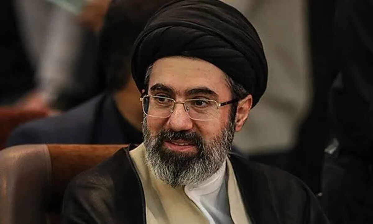 تصویر دیده نشده از قالیباف در کنار رهبر انقلاب سیدمجتبی خامنه ای