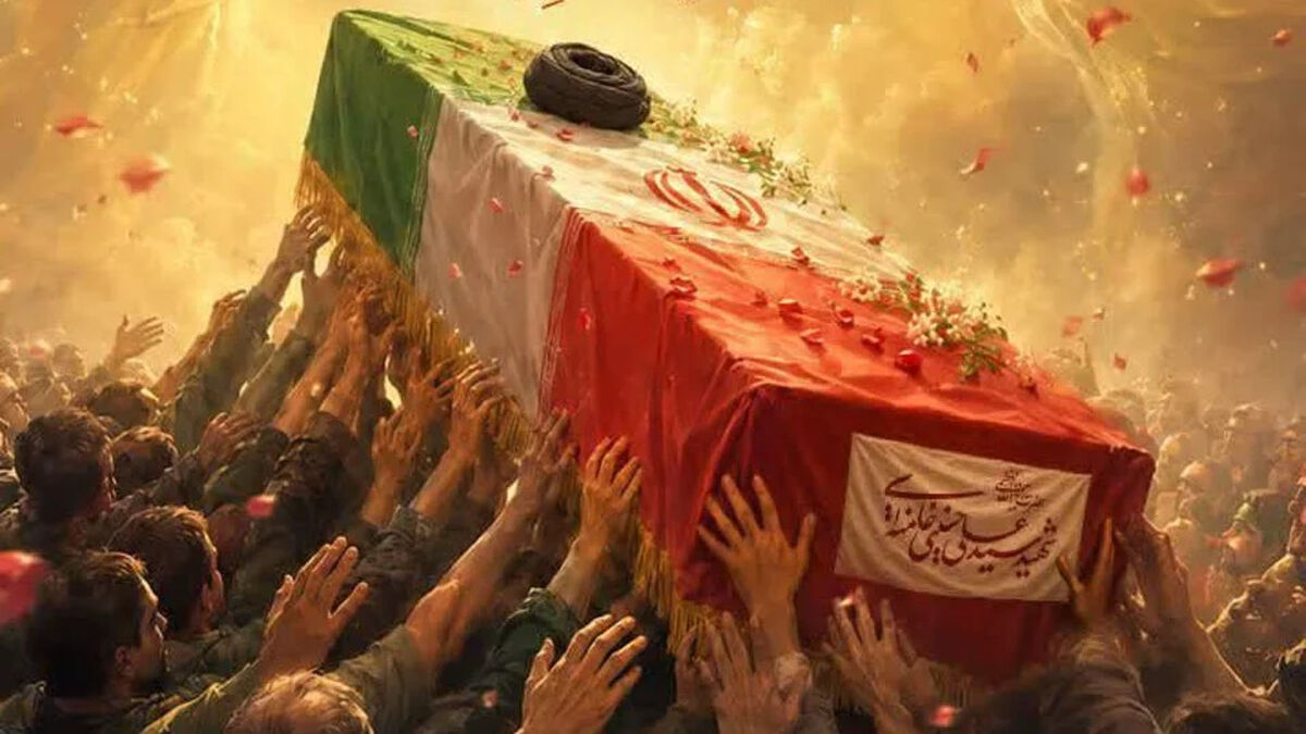 ویدئو| تصویری از خودروی حامل پیکر مطهر رهبر شهید انقلاب و خانوادۀ شهید ایشان