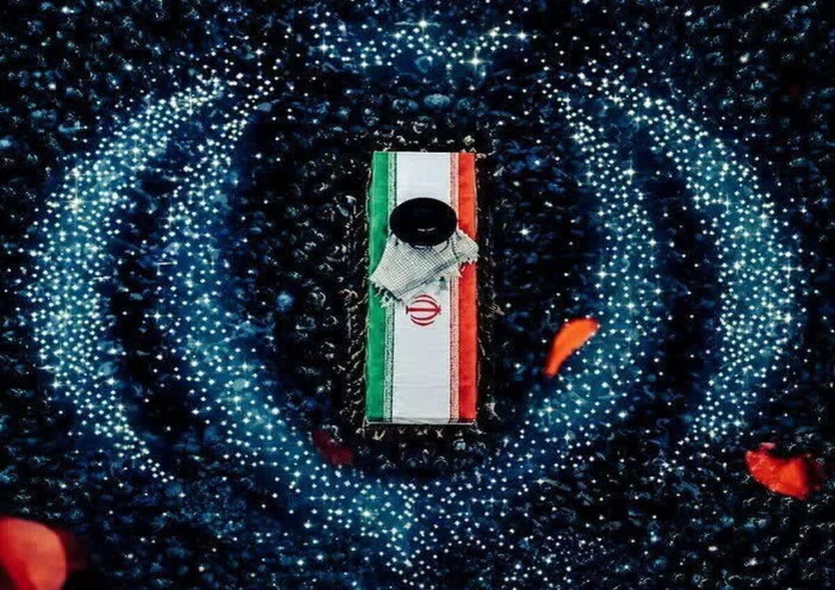 عکسی پربازدید و عجیب از حاشیه مراسم تشییع پیکر رهبر شهید