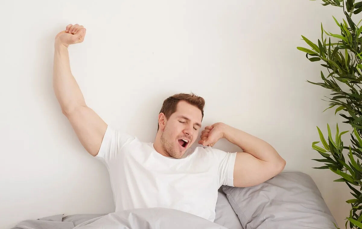 آیا بیدار شدن در ساعت ۵ صبح واقعاً شما را موفق‌تر می‌کند؟