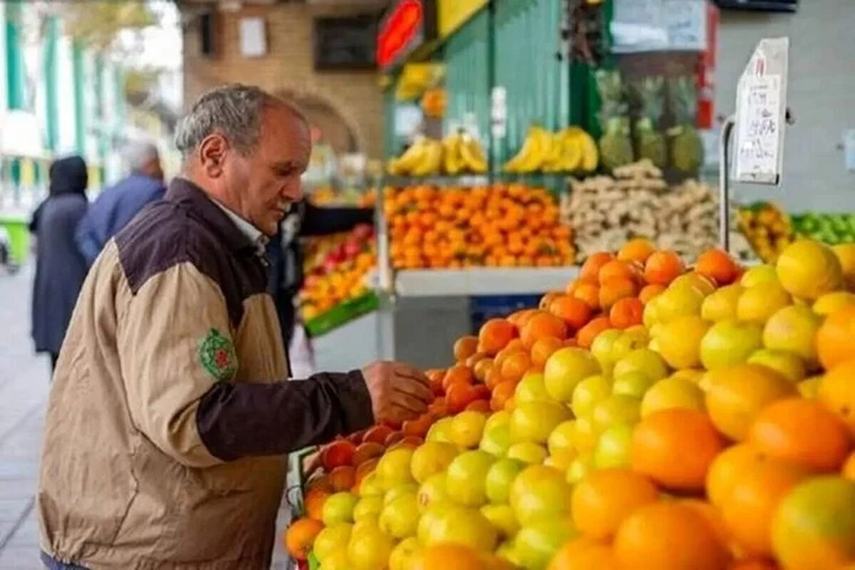 فعالیت میادین و بازارهای میوه و تره بار در ۱۳ و ۱۴ تیرماه