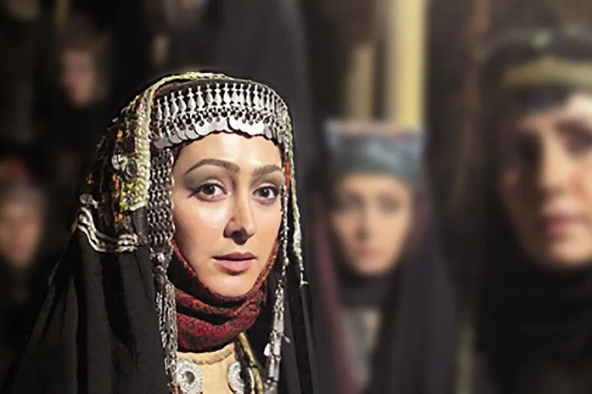 عکس| سفر در زمان؛ «شیرین» سریال مختارنامه با تیپ متفاوت در برلین آلمان سال 95